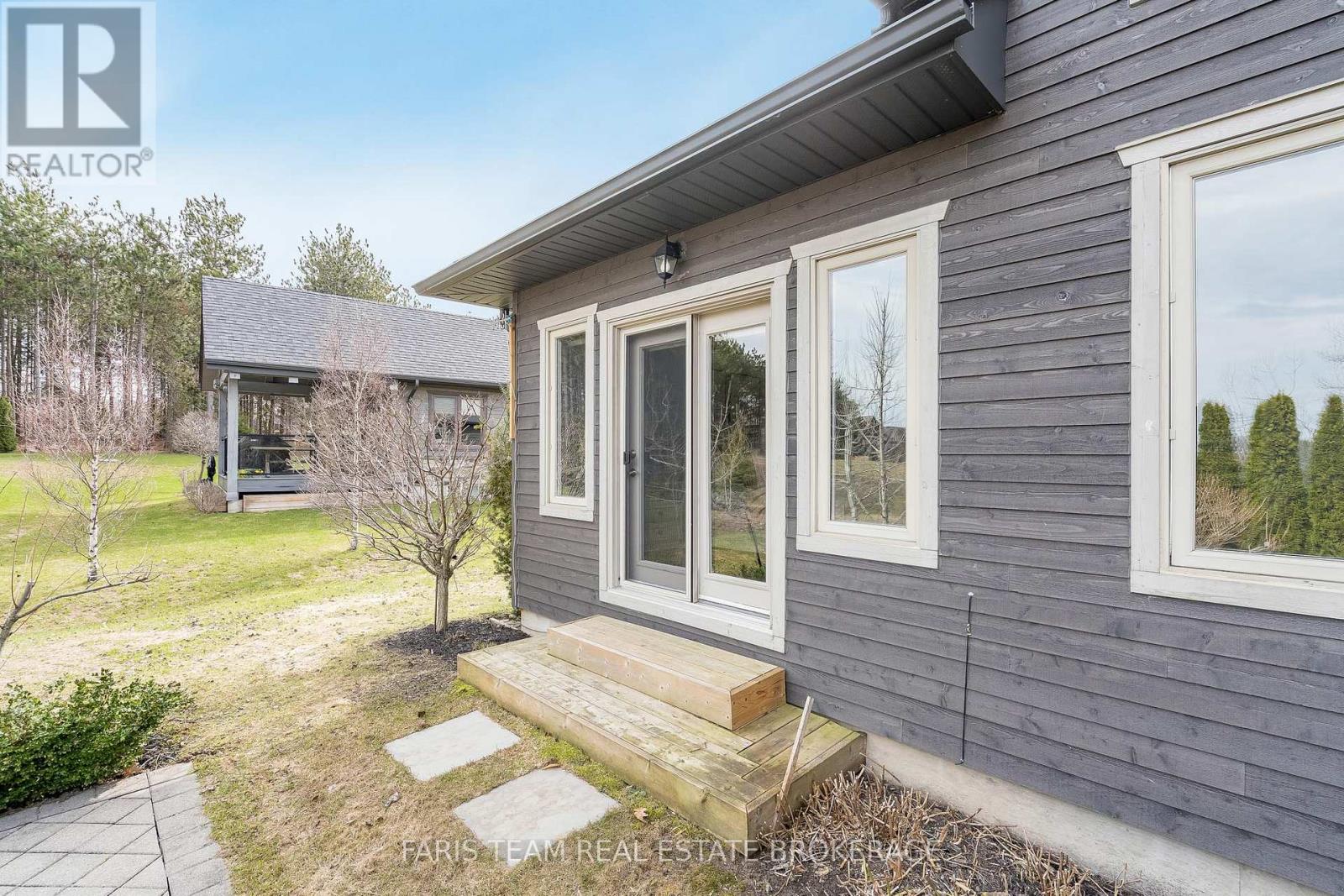 5 Boville Court, Oro-Medonte, Ontario  L0L 2L0 - Photo 37 - S13034024