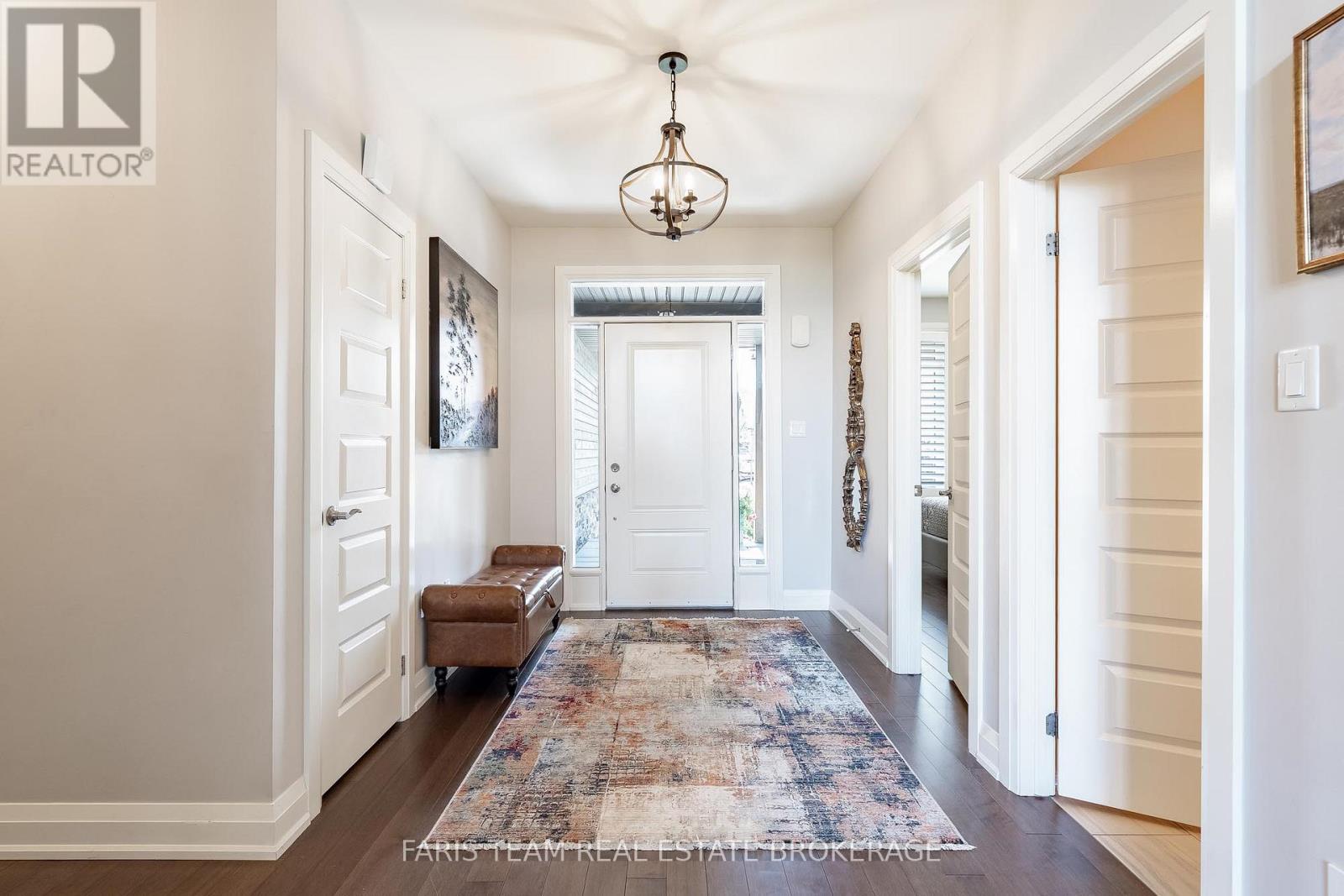 5 Boville Court, Oro-Medonte, Ontario  L0L 2L0 - Photo 5 - S13034024