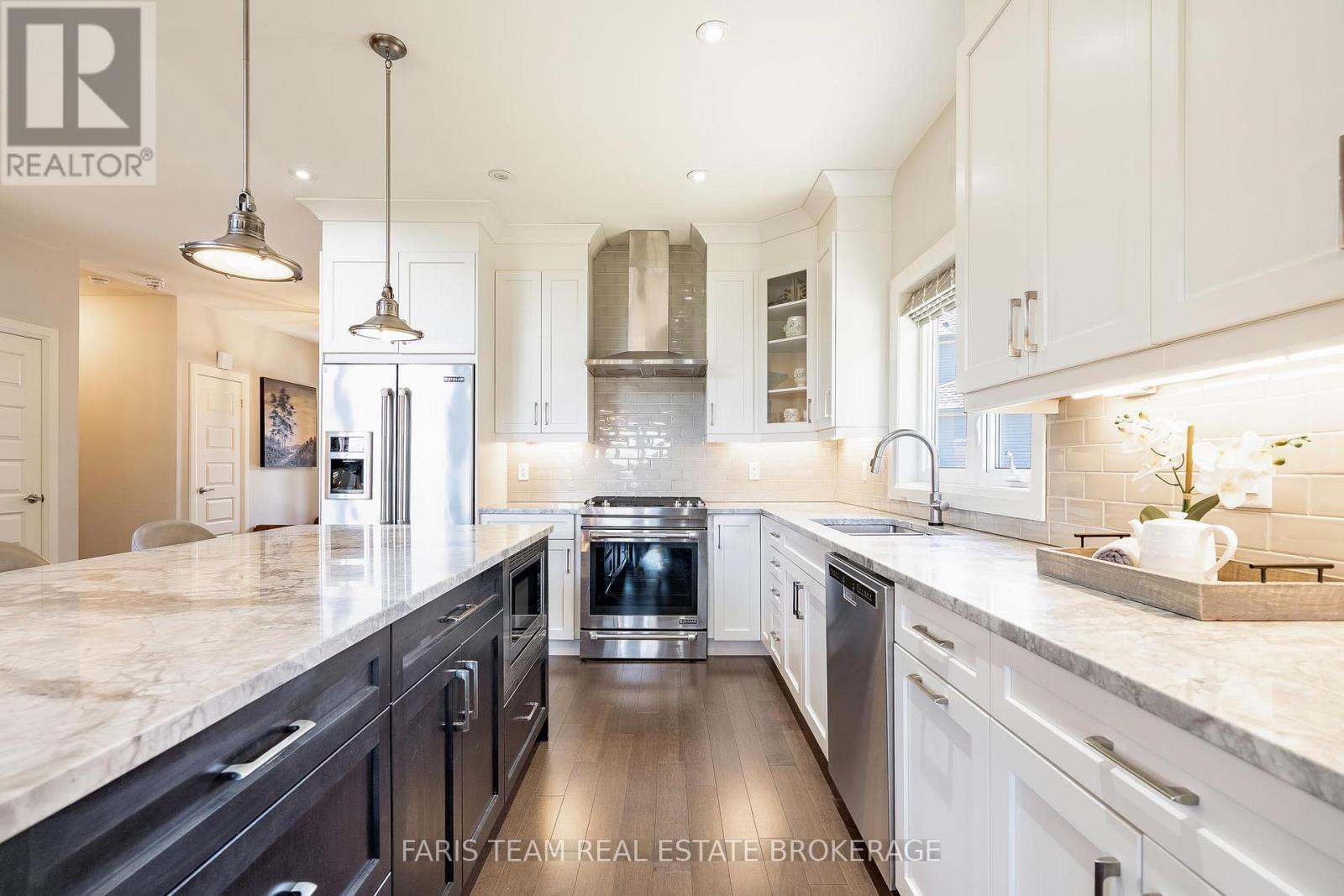 5 Boville Court, Oro-Medonte, Ontario  L0L 2L0 - Photo 8 - S13034024