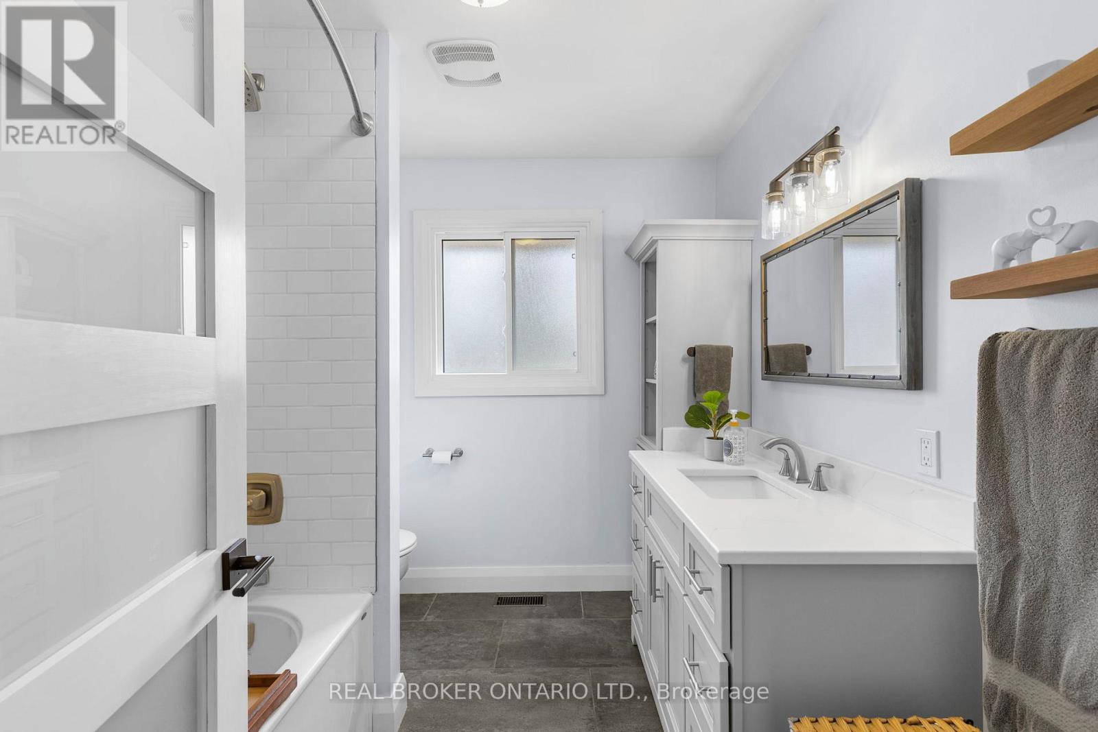 4 Sturgeon Bay Road, Severn, Ontario  L0K 1E0 - Photo 20 - S13034042