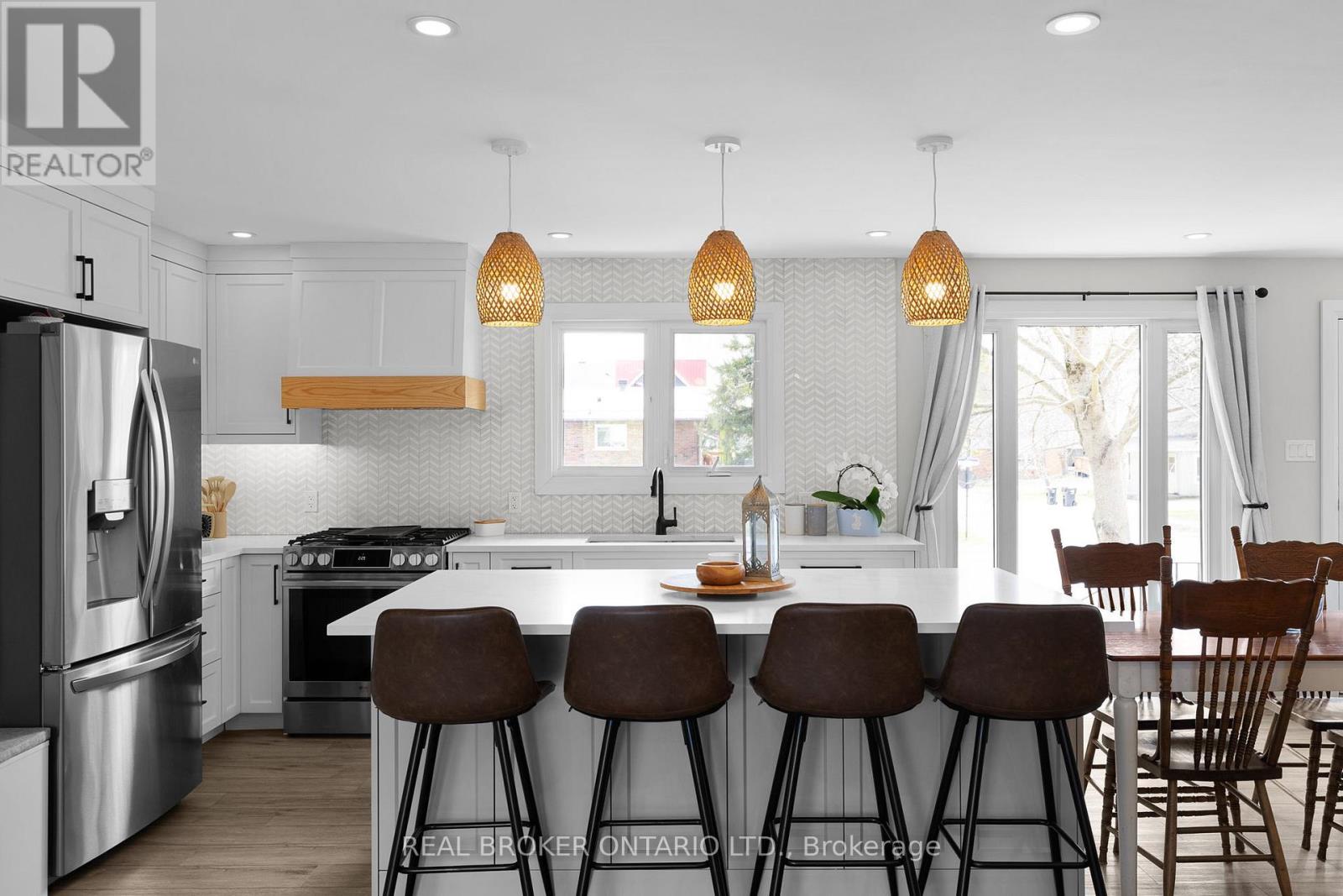 4 Sturgeon Bay Road, Severn, Ontario  L0K 1E0 - Photo 5 - S13034042