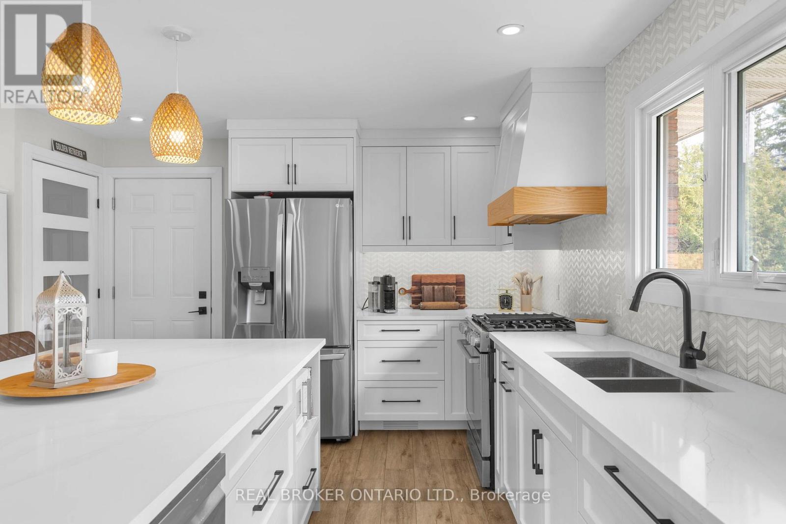 4 Sturgeon Bay Road, Severn, Ontario  L0K 1E0 - Photo 8 - S13034042