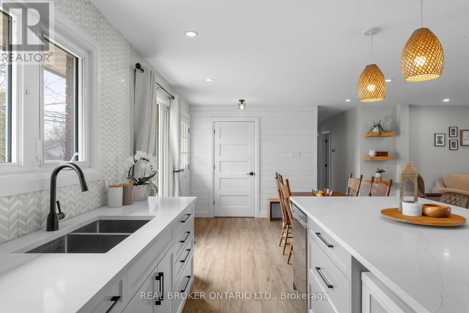 4 Sturgeon Bay Road, Severn, Ontario  L0K 1E0 - Photo 9 - S13034042