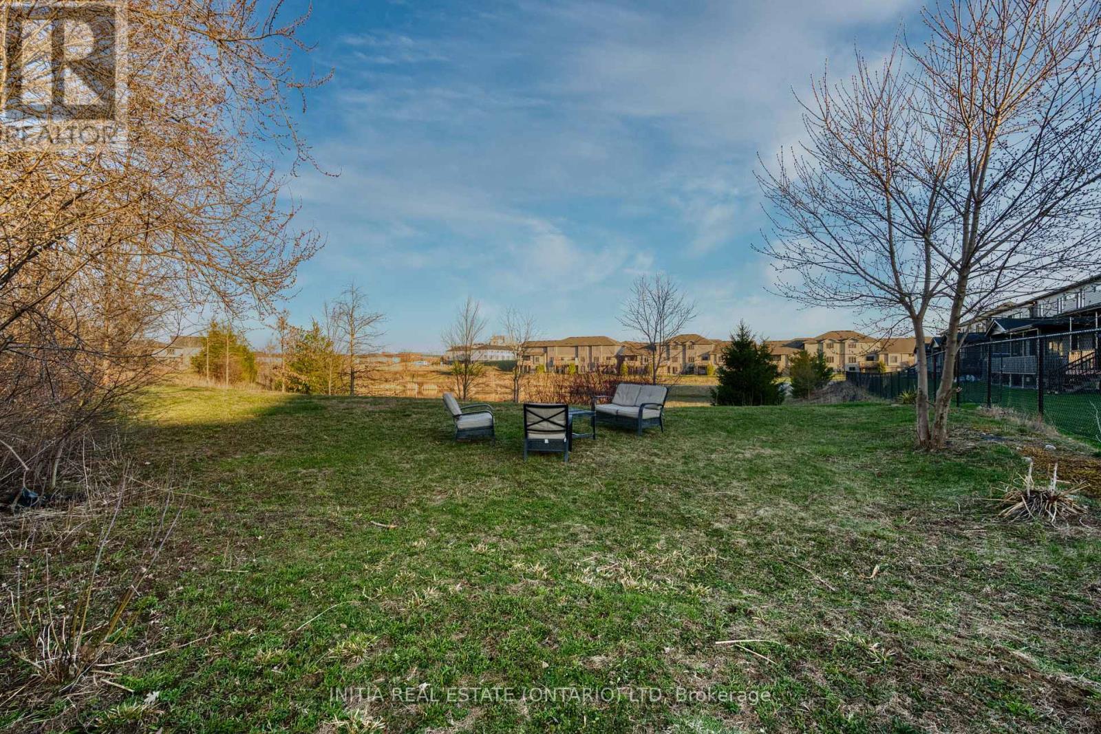 1375 Dyer Crescent, London North, Ontario  N6G 0S6 - Photo 45 - X12991100