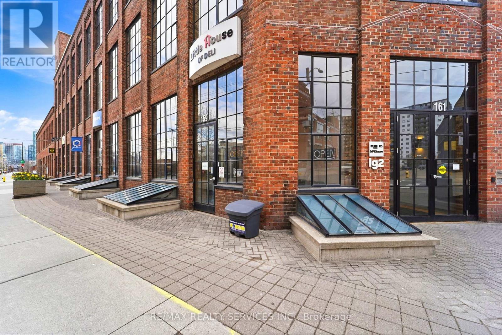 159 Liberty Street, Toronto, Ontario  M6K 3G3 - Photo 5 - W12988606