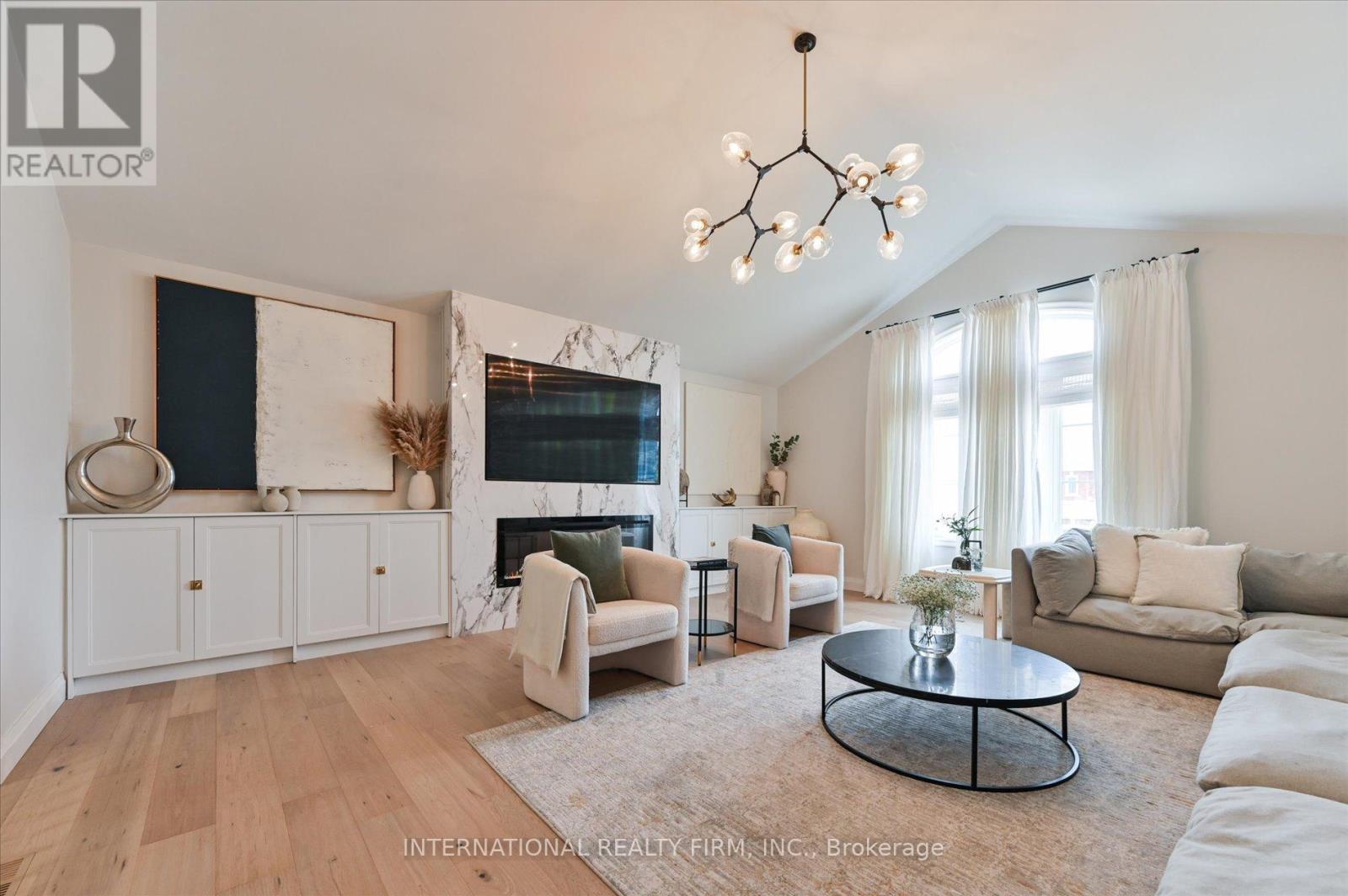 7337 SANDHURST DRIVE, Mississauga, Ontario