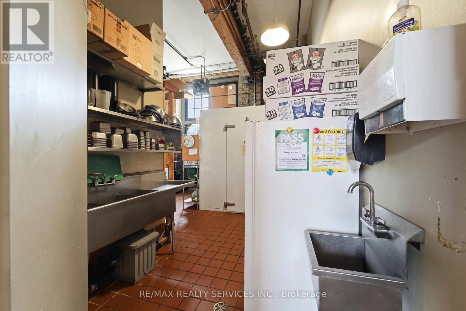 159 Liberty Street, Toronto, Ontario  M6K 3G3 - Photo 15 - W12988606