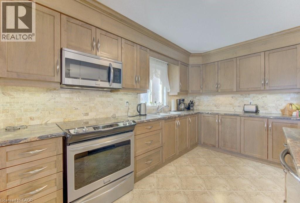 11 Frey Crescent, Kitchener, Ontario  N2E 4L5 - Photo 11 - 40823466