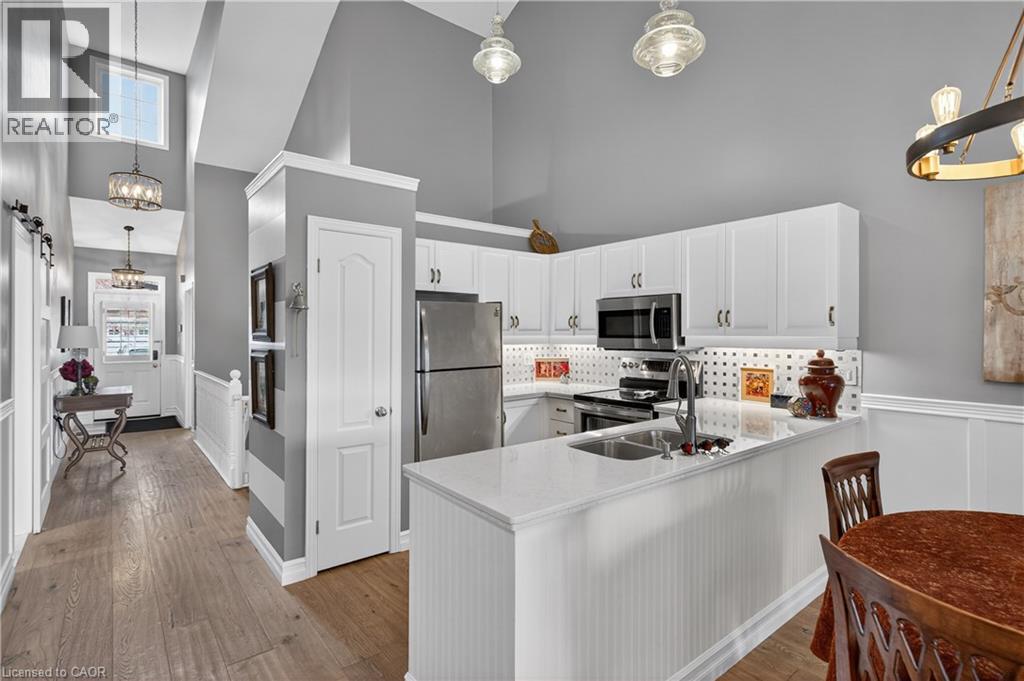 212 Stonehenge Drive Unit# 9, Ancaster, Ontario  L9K 1N5 - Photo 12 - 40821719