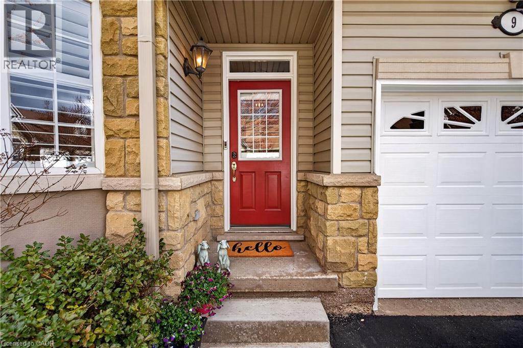 212 Stonehenge Drive Unit# 9, Ancaster, Ontario  L9K 1N5 - Photo 3 - 40821719