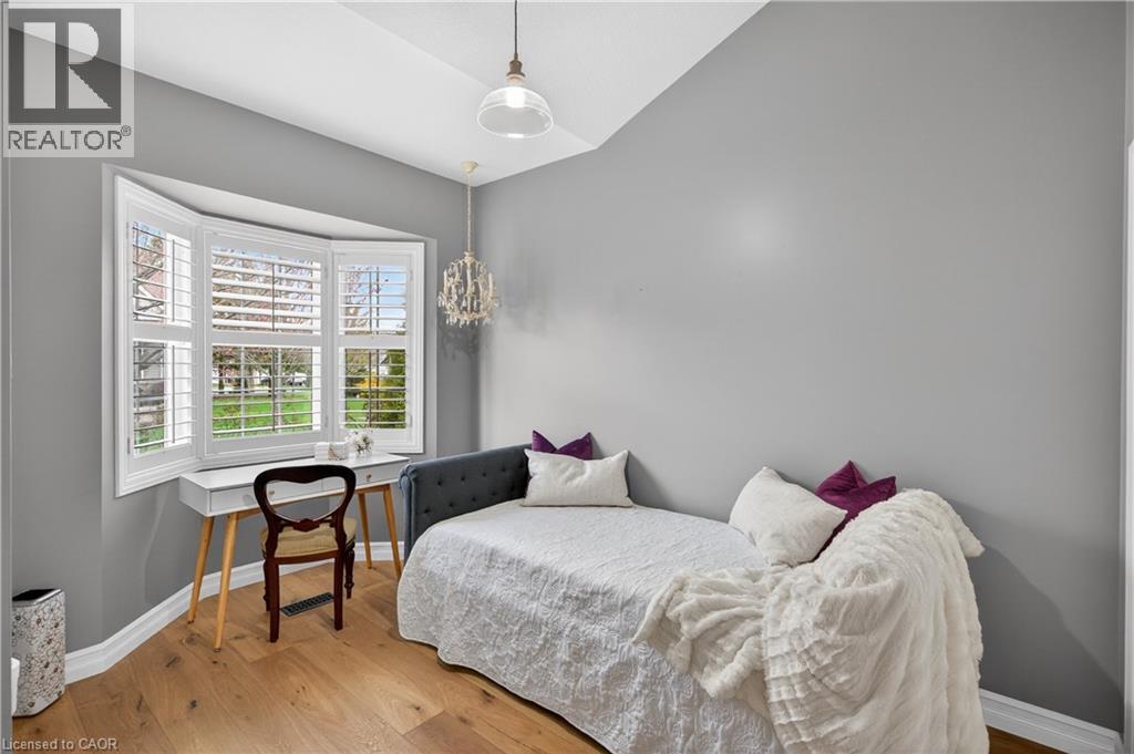 212 Stonehenge Drive Unit# 9, Ancaster, Ontario  L9K 1N5 - Photo 5 - 40821719