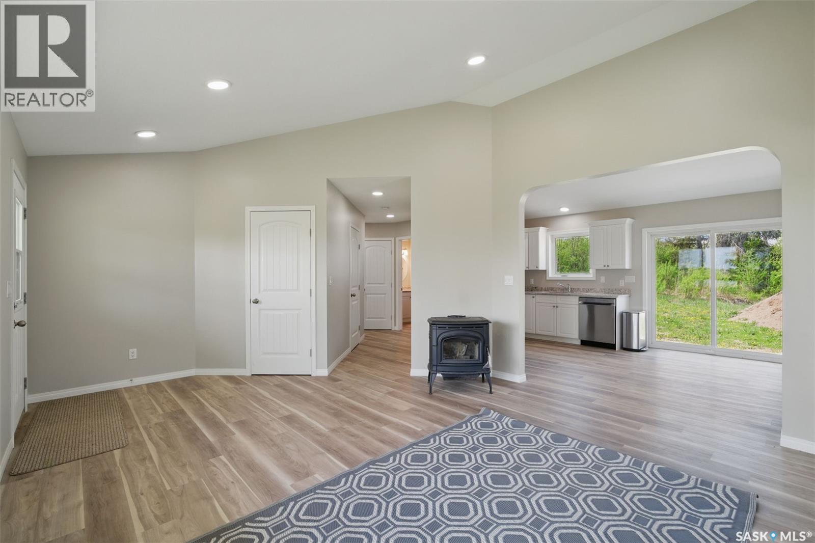 304 Railway Avenue, Garden River Rm No. 490, Saskatchewan  S0J 1T0 - Photo 6 - SK029443