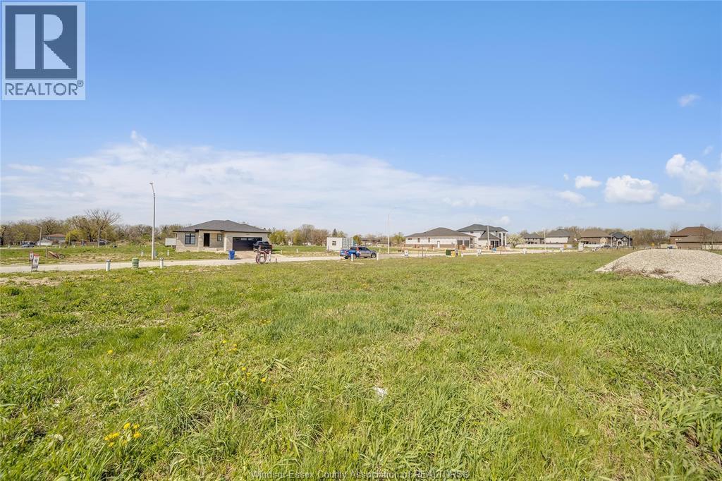 MLS# 26008492: 3686 FARROW AVENUE, Windsor, Canada