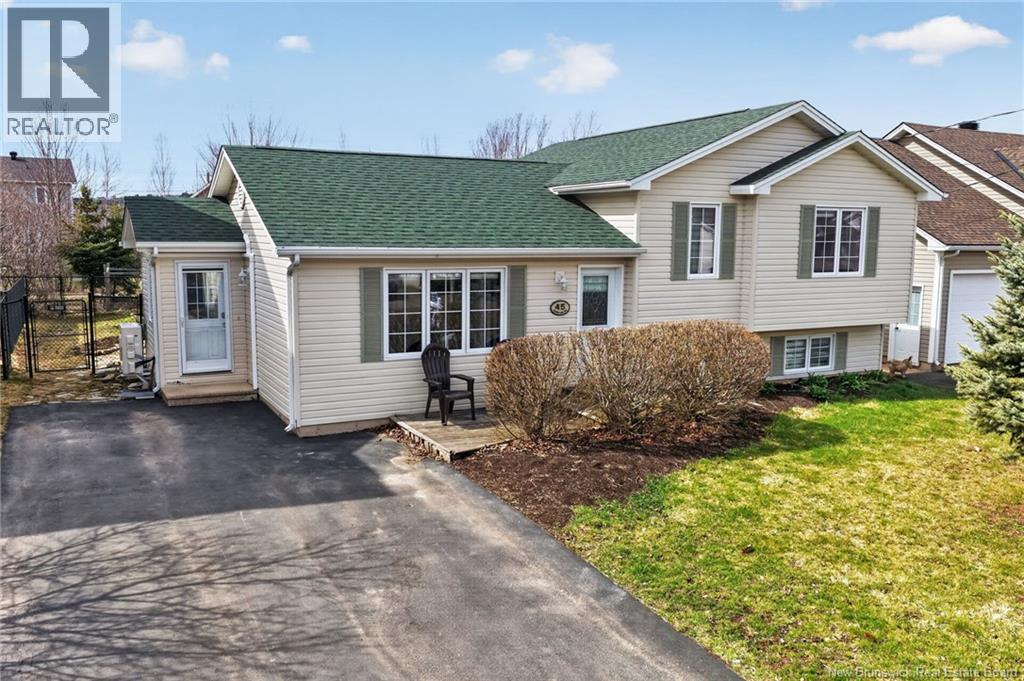 45 Hampton Drive, moncton, New Brunswick