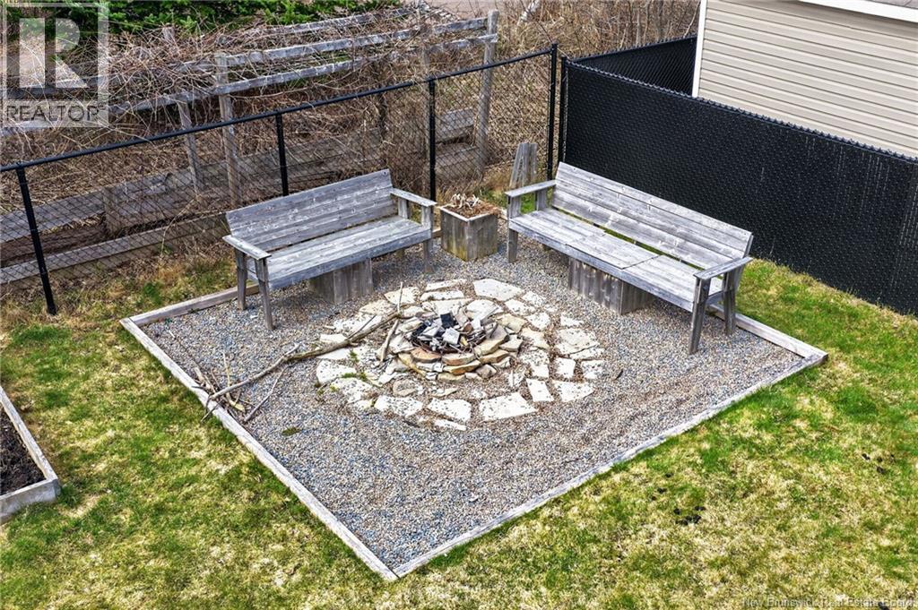 45 Hampton Drive, Moncton, New Brunswick  E1G 5H2 - Photo 3 - NB137675