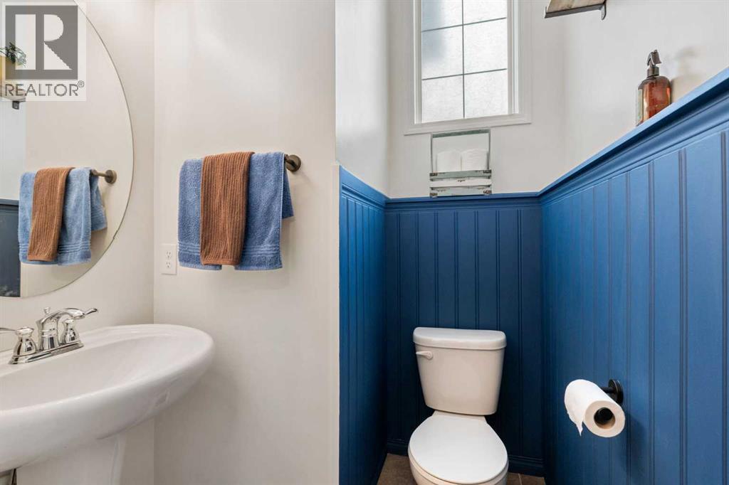 42 Windwood Grove Sw, Airdrie, Alberta  T4B 3T2 - Photo 11 - A2288672