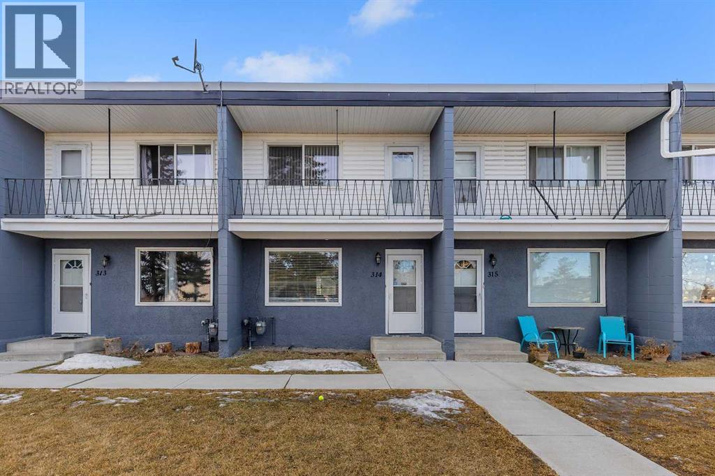 314, 2211 19 Street NE, Calgary, Alberta  T2E 4Y5 - Photo 1 - A2296861