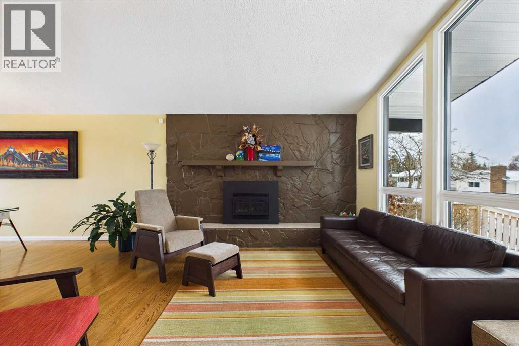 5219 Viceroy Drive NW, Calgary, Alberta  T3A 0V2 - Photo 4 - A2300218