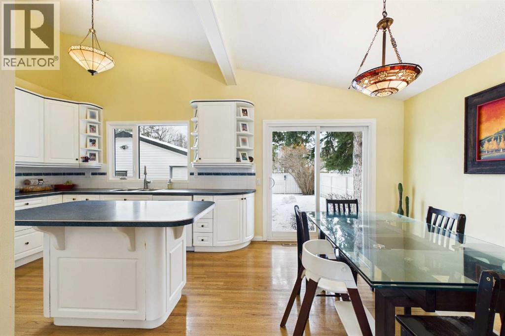 5219 Viceroy Drive NW, Calgary, Alberta  T3A 0V2 - Photo 8 - A2300218