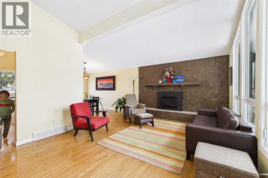 5219 Viceroy Drive NW, Calgary, Alberta  T3A 0V2 - Photo 5 - A2300218