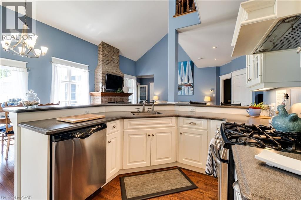 1026 Beach Boulevard, Hamilton, Ontario  L8H 6Z4 - Photo 19 - 40823512