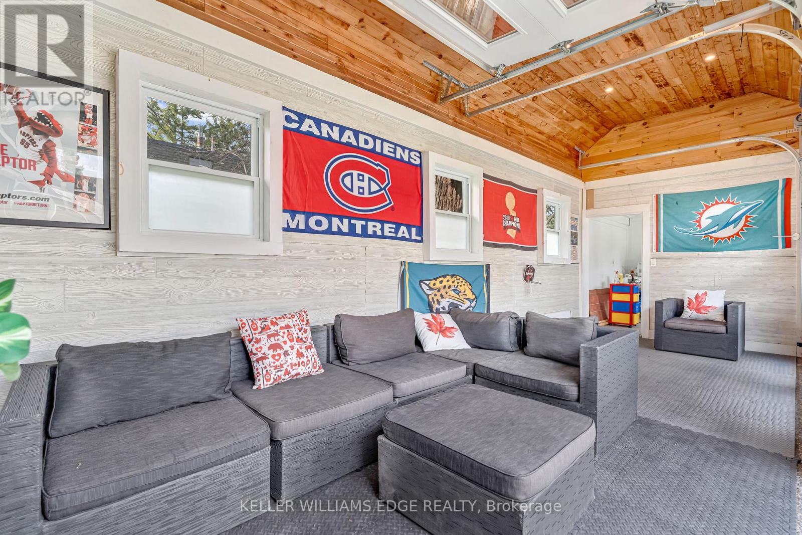 2123 Deyncourt Drive, Burlington, Ontario  L7R 1W2 - Photo 45 - W13033892