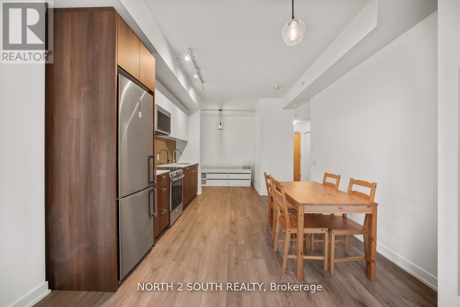 213 - 1787 St Clair Avenue W, Toronto, Ontario  M6N 0B7 - Photo 17 - W13033914