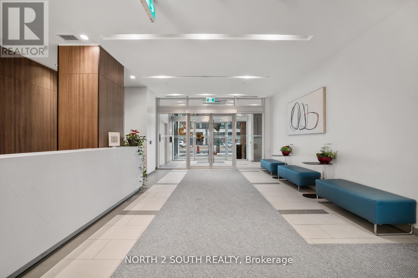 213 - 1787 St Clair Avenue W, Toronto, Ontario  M6N 0B7 - Photo 4 - W13033914