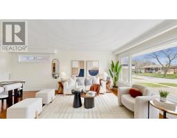 8 SUMMERFIELD CRESCENT, Toronto, Ontario