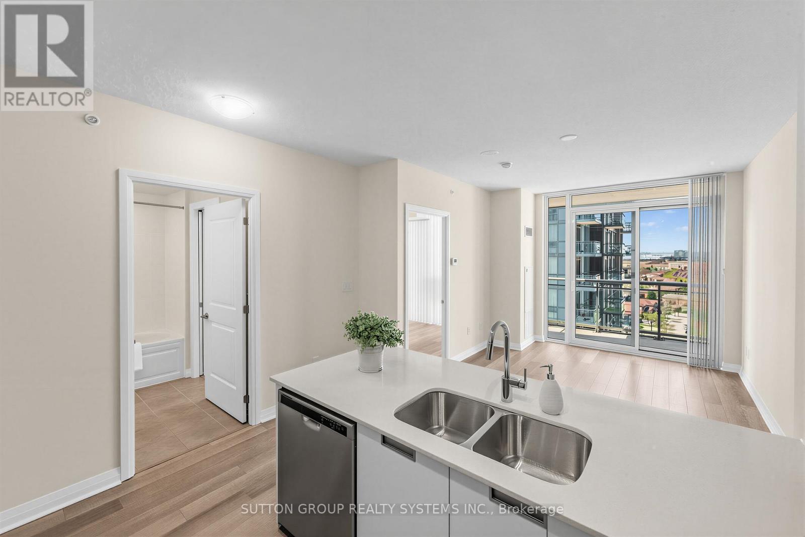 1410 - 5025 Four Springs Avenue, Mississauga, Ontario  L5R 0G5 - Photo 13 - W13034010