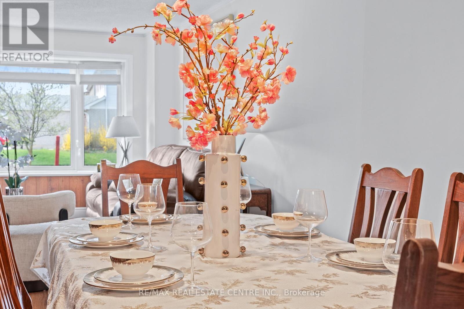 44 Mikado Crescent, Brampton, Ontario  L6S 3R6 - Photo 12 - W13034034