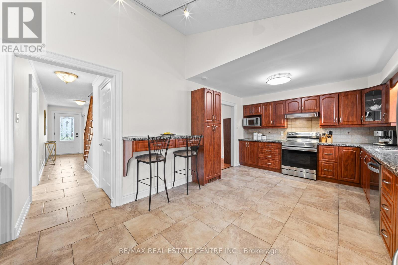 44 Mikado Crescent, Brampton, Ontario  L6S 3R6 - Photo 16 - W13034034