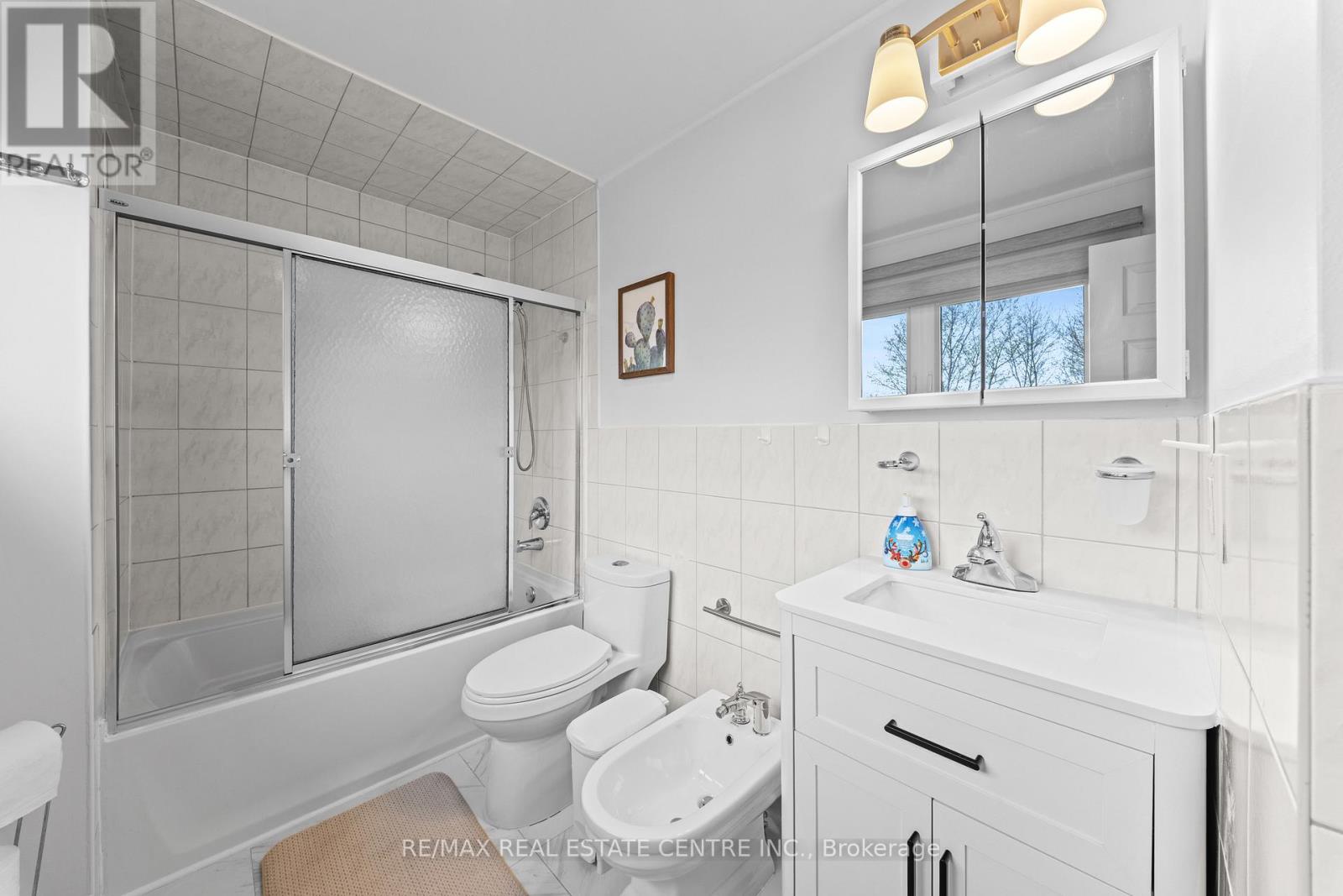 44 Mikado Crescent, Brampton, Ontario  L6S 3R6 - Photo 36 - W13034034