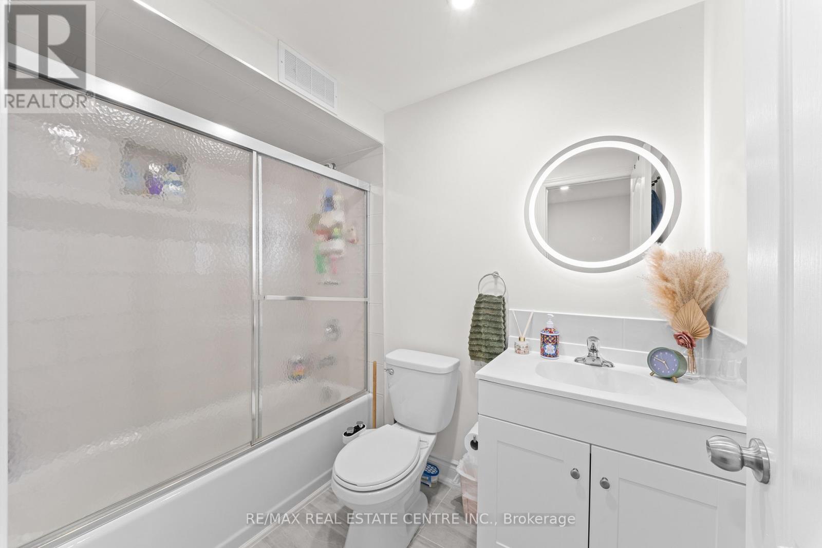 44 Mikado Crescent, Brampton, Ontario  L6S 3R6 - Photo 45 - W13034034