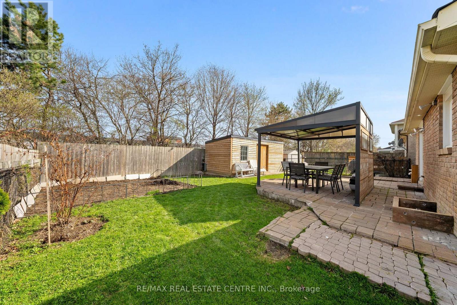 44 Mikado Crescent, Brampton, Ontario  L6S 3R6 - Photo 49 - W13034034