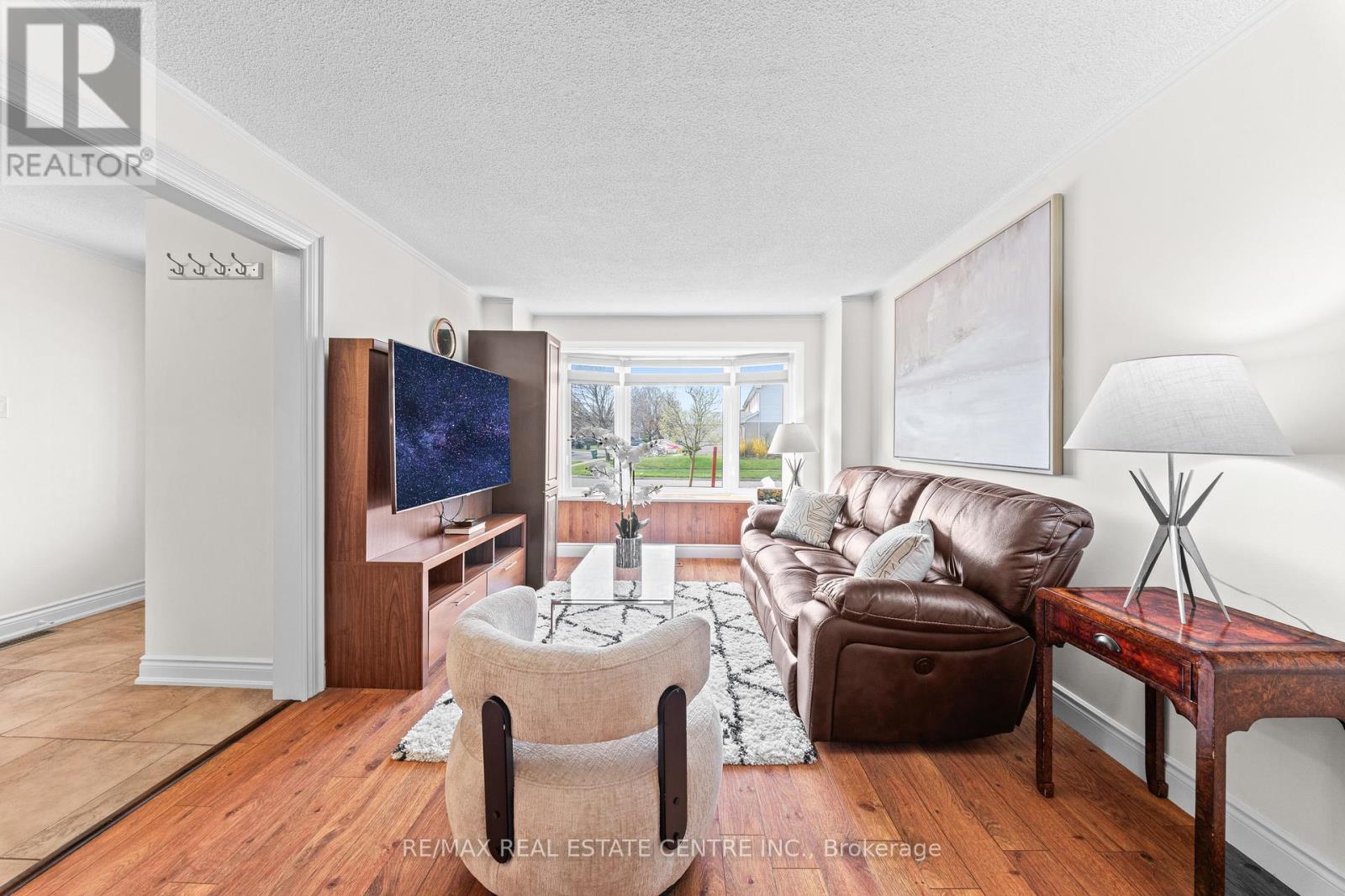 44 Mikado Crescent, Brampton, Ontario  L6S 3R6 - Photo 9 - W13034034