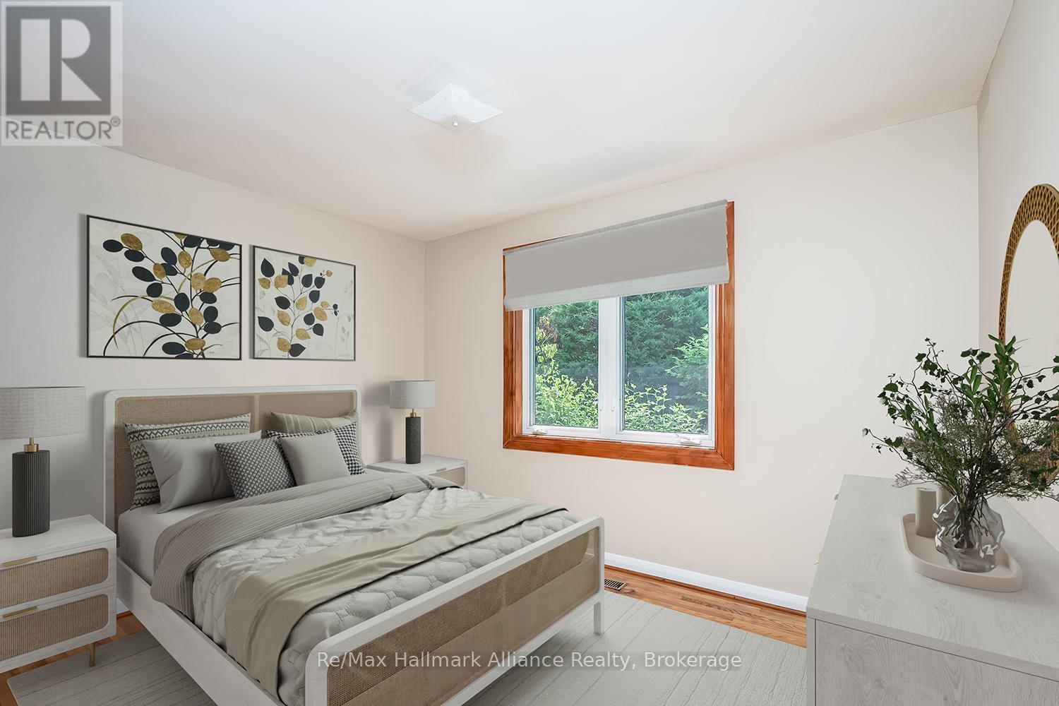 543 Pinegrove Road, Oakville, Ontario  L6K 2C2 - Photo 18 - W12853856