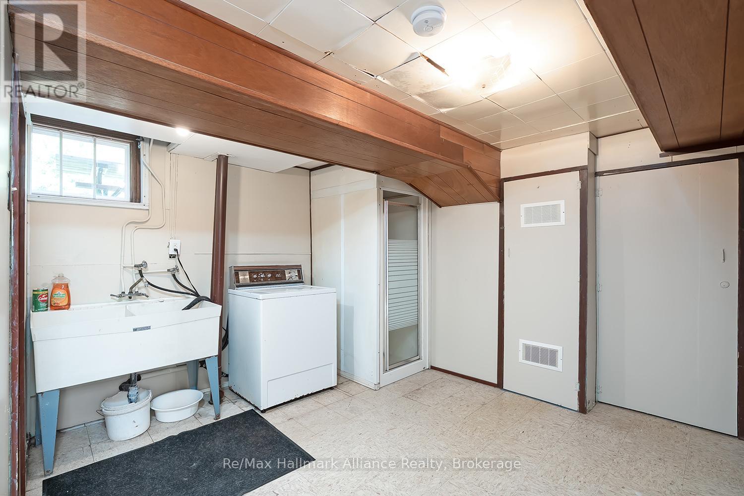 543 Pinegrove Road, Oakville, Ontario  L6K 2C2 - Photo 23 - W12853856