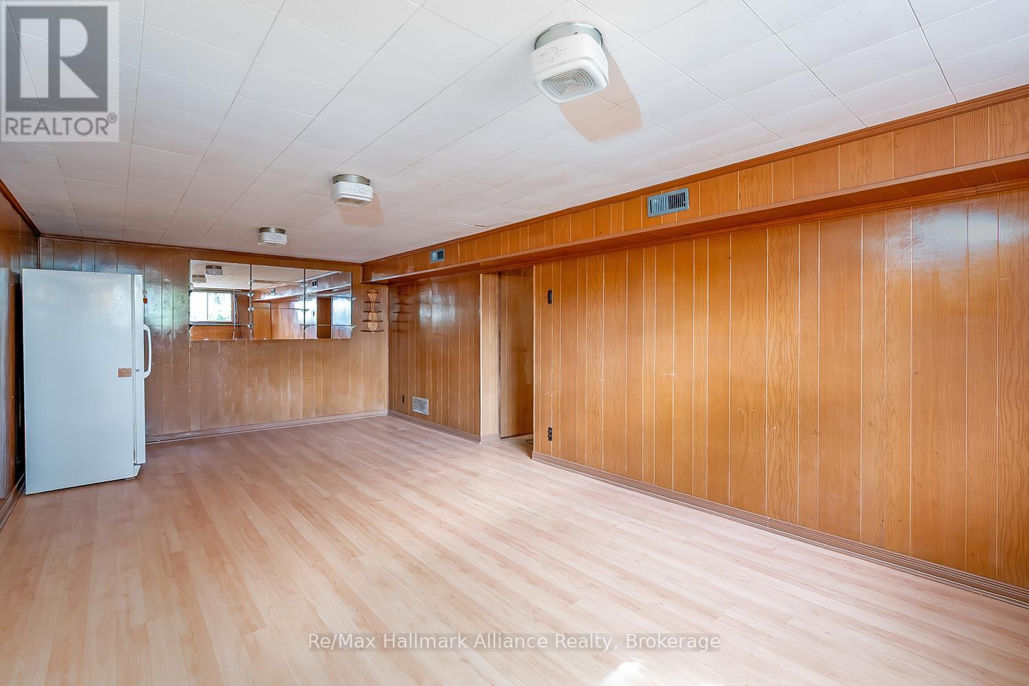 543 Pinegrove Road, Oakville, Ontario  L6K 2C2 - Photo 26 - W12853856