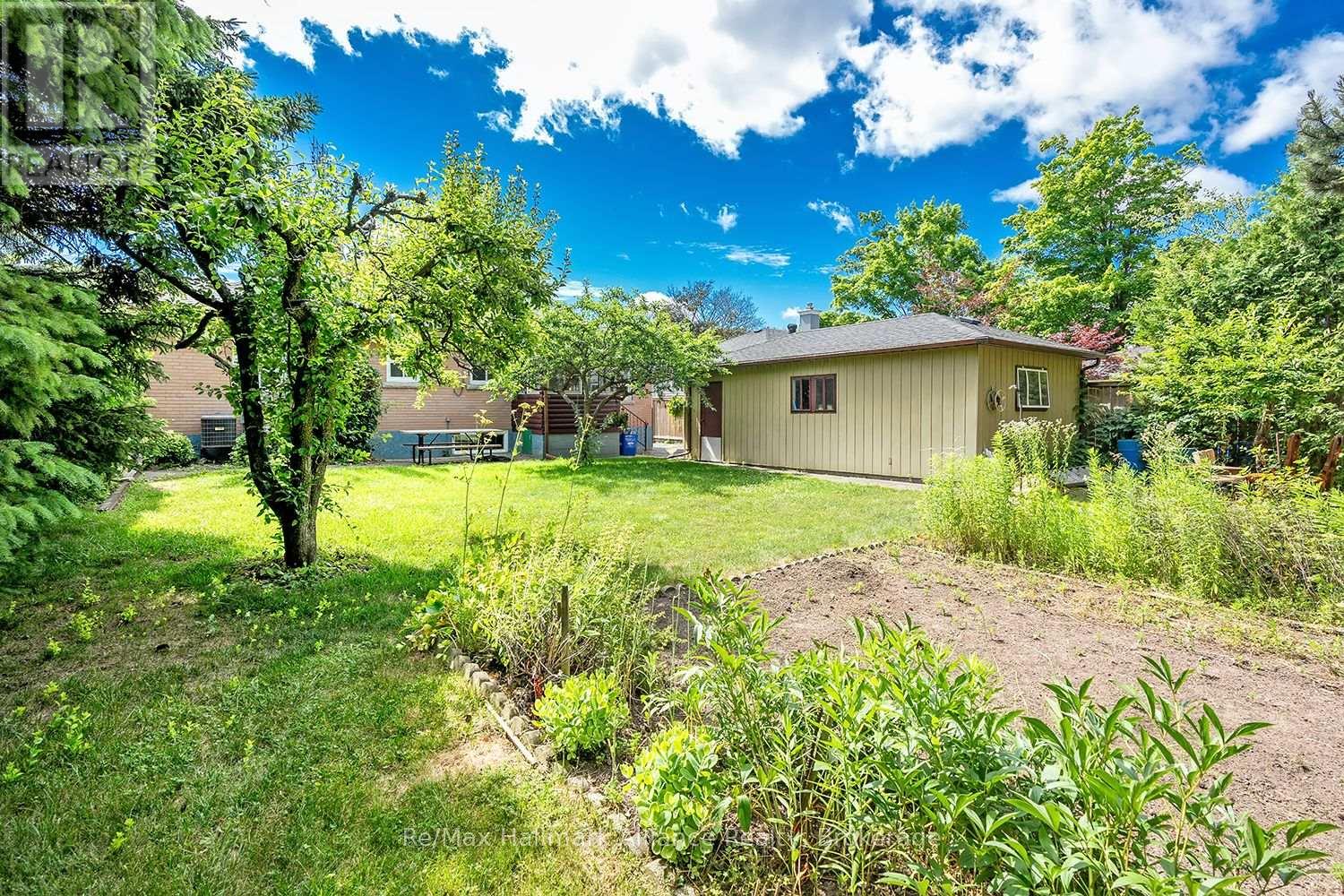 543 Pinegrove Road, Oakville, Ontario  L6K 2C2 - Photo 36 - W12853856