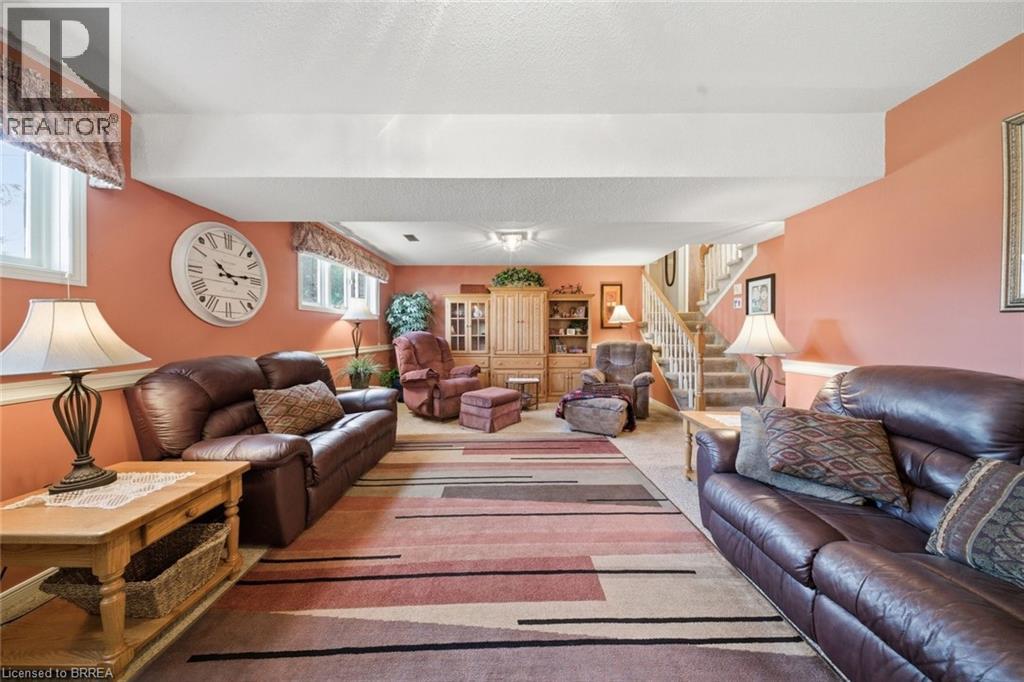 2 Flamboro Court, Brantford, Ontario  N3P 1W1 - Photo 24 - 40823051