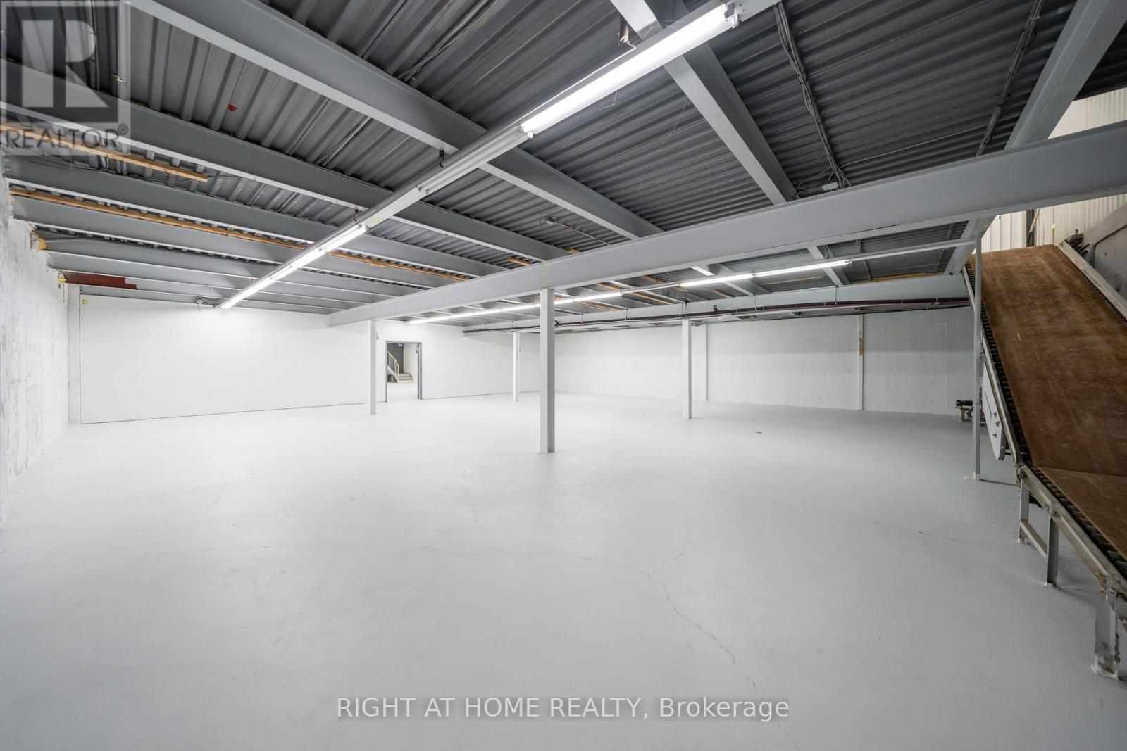 8270 Highway #20 Highway #20, Grimsby, Ontario  L0R 2A0 - Photo 5 - X13033954