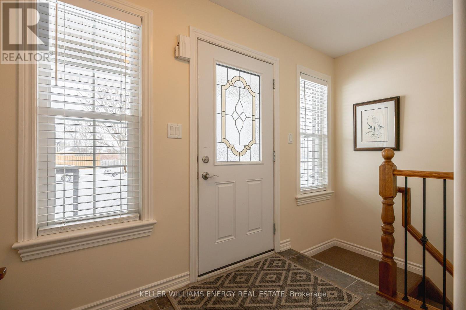 46 Beall Street, Kawartha Lakes, Ontario  K9V 6J6 - Photo 6 - X12928988