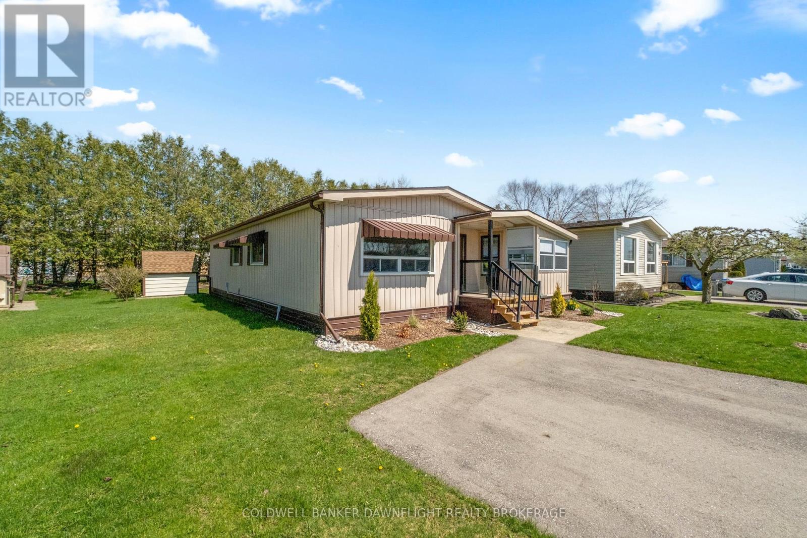 12 Redford Drive, South Huron, Ontario  N0M 1S3 - Photo 2 - X12602736