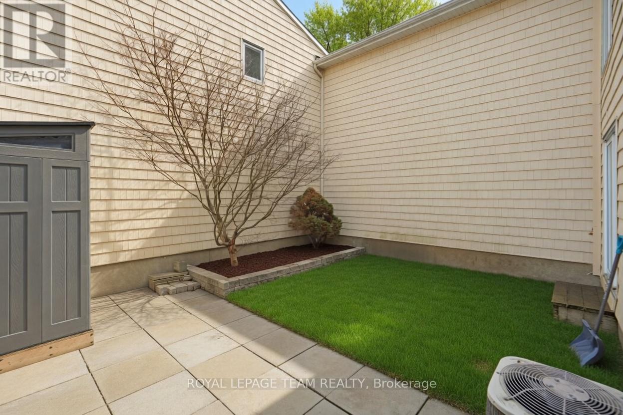 221 Petrie Lane, Ottawa, Ontario  K2K 1Z5 - Photo 34 - X12943808
