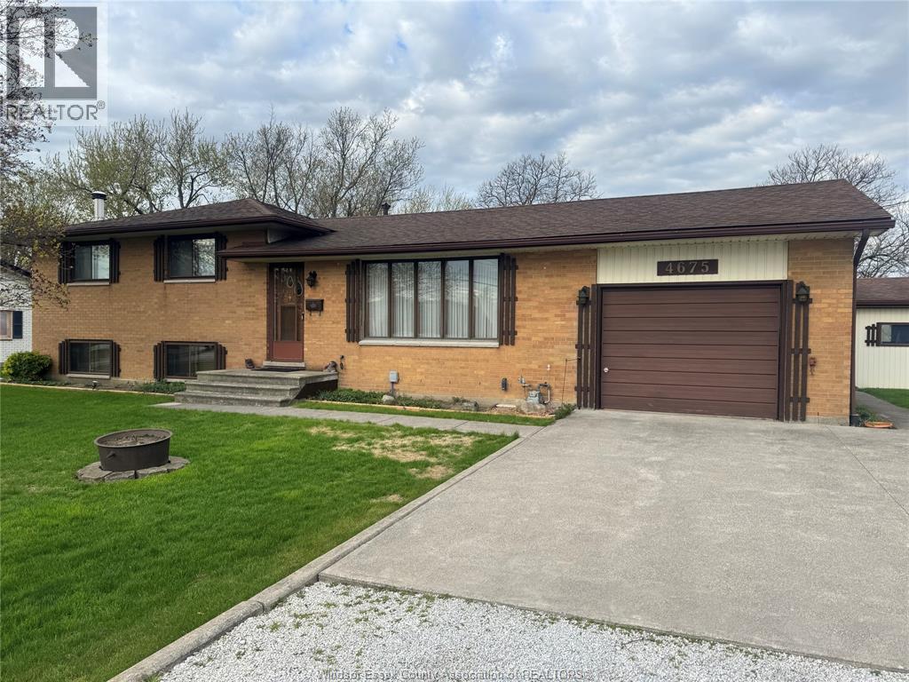 4675 HURON CHURCH LINE, LaSalle, Ontario