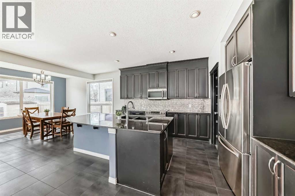 65 Morningside Circle SW, Airdrie, Alberta  T4B 0L7 - Photo 4 - A2302595