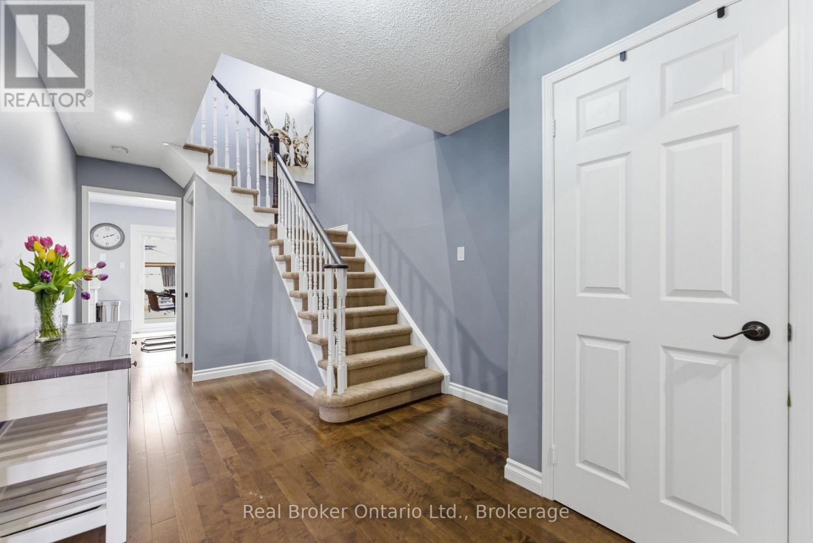 635 Amelia Crescent, Burlington, Ontario  L7L 6E6 - Photo 10 - W13034076