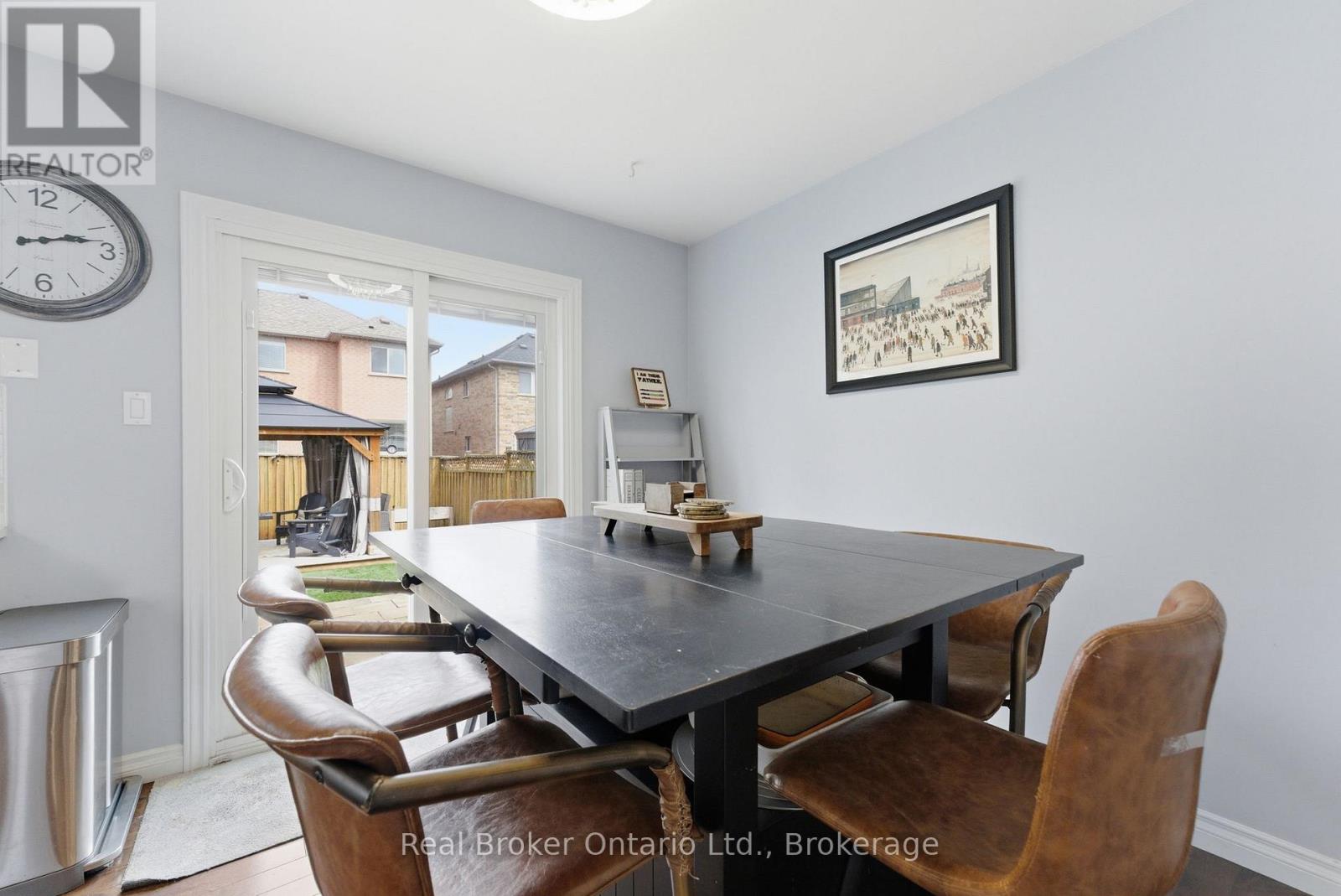 635 Amelia Crescent, Burlington, Ontario  L7L 6E6 - Photo 17 - W13034076