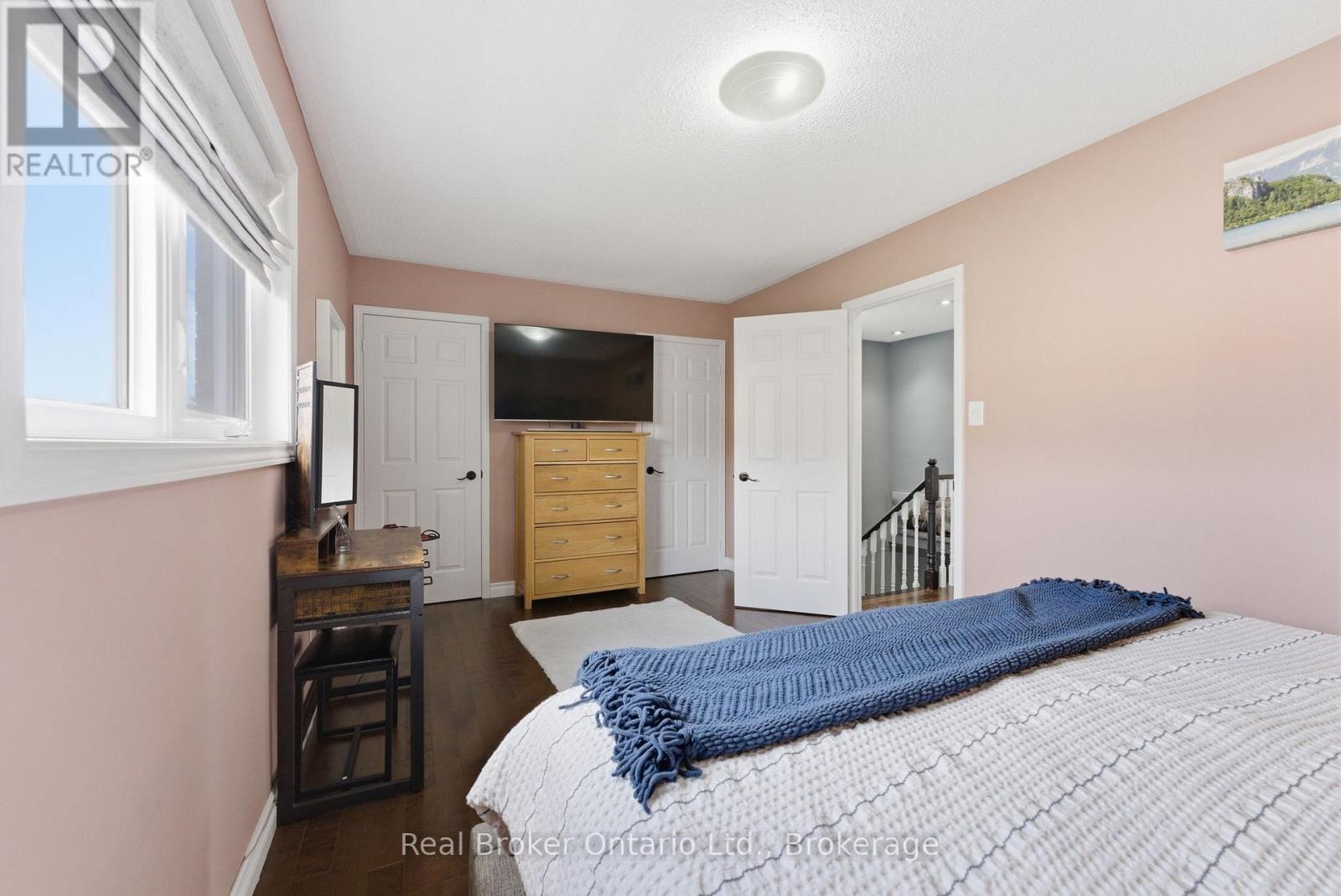 635 Amelia Crescent, Burlington, Ontario  L7L 6E6 - Photo 21 - W13034076
